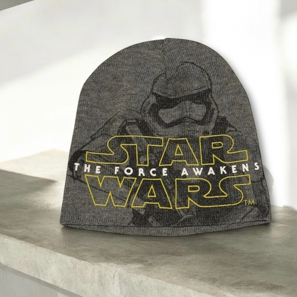 ✅Youth | Star Wars Stormtrooper Gray Beanie - Picture 1 of 9